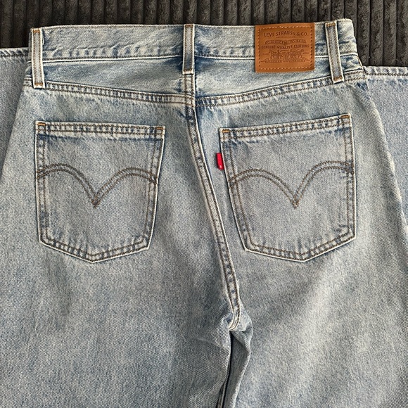 Levi's Light Blue Women's Baggy Dad Jeans - Size 27 - NWOT - Picture 4 of 6